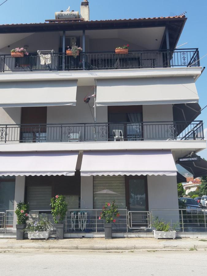 Soula'S Sunshine Big Apartment Nea Karvali Zewnętrze zdjęcie