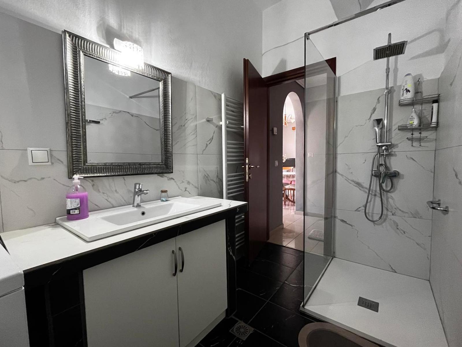 Soula'S Sunshine Big Apartment Nea Karvali Zewnętrze zdjęcie